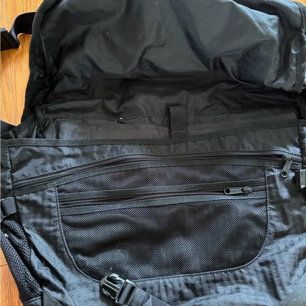 L.L. Bean Black Messenger Bag Tote